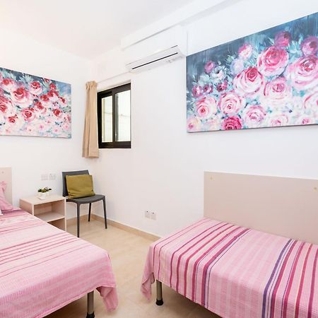 Islet Promenade Seafront Family Apartment With 2 Balconies By Getawaysmalta 세인트폴스베이 외부 사진