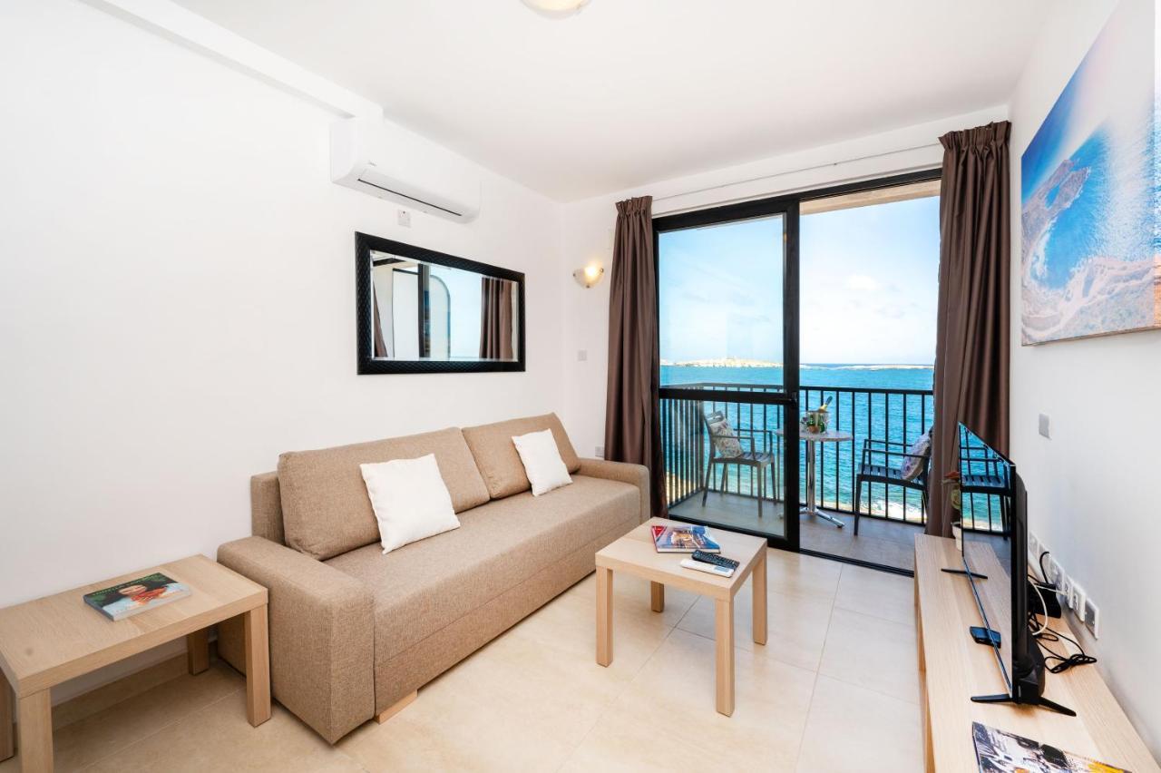 Islet Promenade Seafront Family Apartment With 2 Balconies By Getawaysmalta 세인트폴스베이 외부 사진