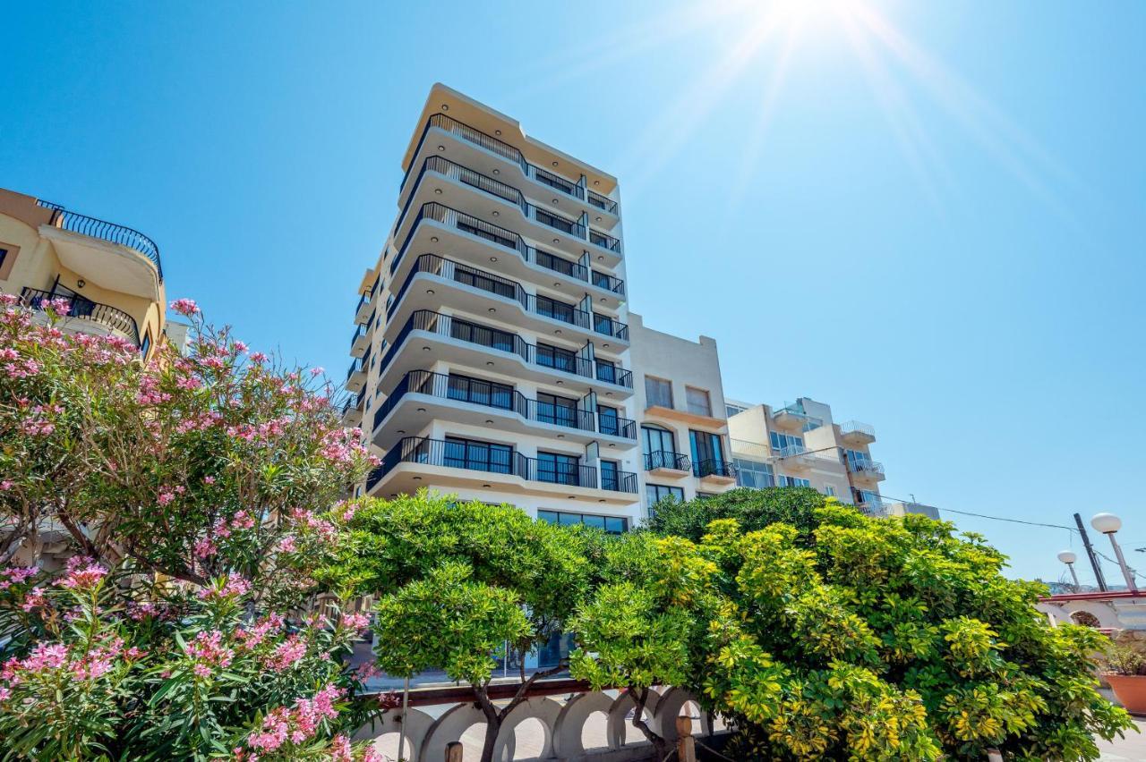 Islet Promenade Seafront Family Apartment With 2 Balconies By Getawaysmalta 세인트폴스베이 외부 사진