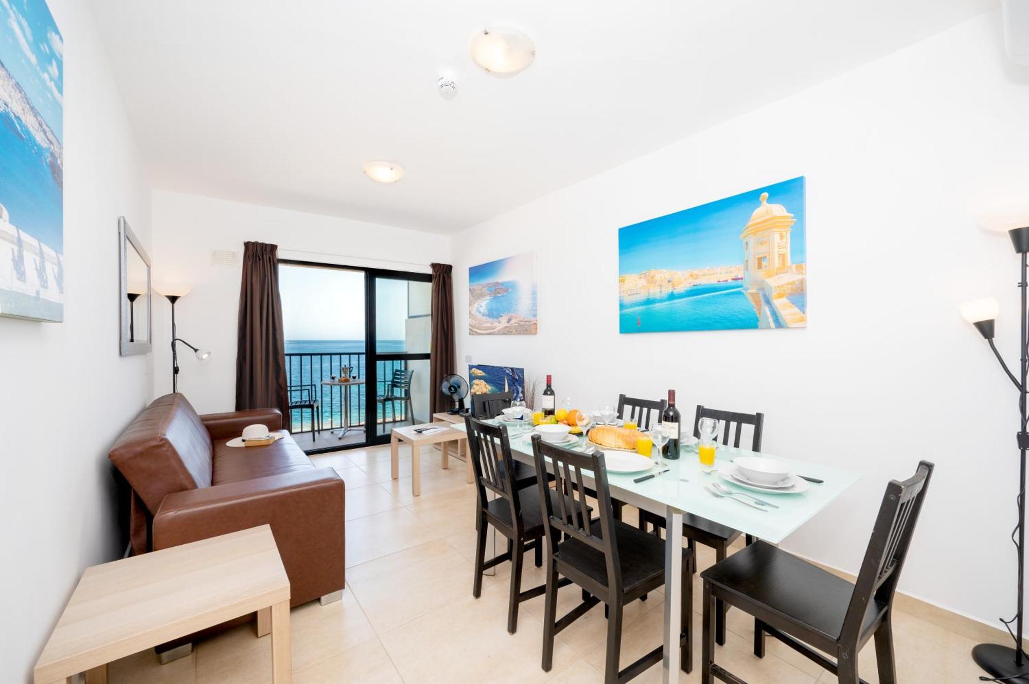 Islet Promenade Seafront Family Apartment With 2 Balconies By Getawaysmalta 세인트폴스베이 외부 사진